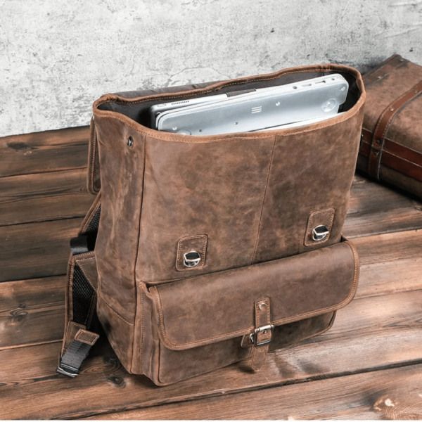 Mochila Buckle Oil Style - Imagen 2